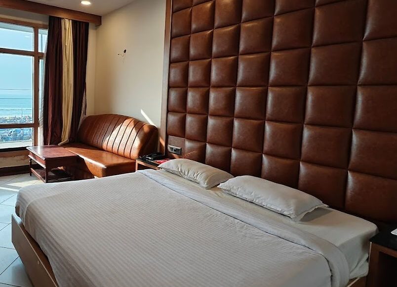 Deluxe Front Sea Facing 2 People